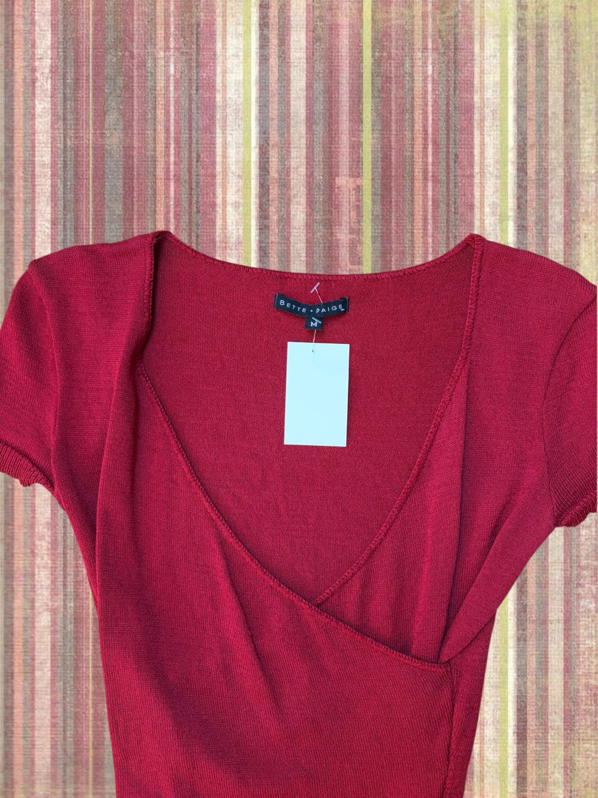 Vintage Simple Red Top
