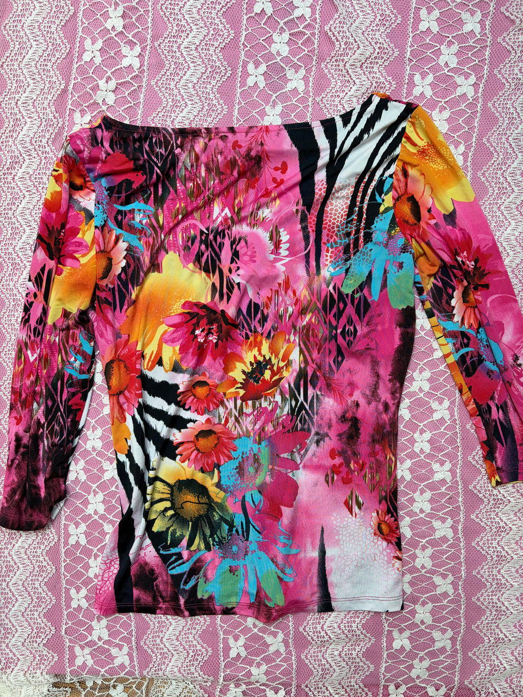 Funky Y2K 3/4 Sleeve - 6